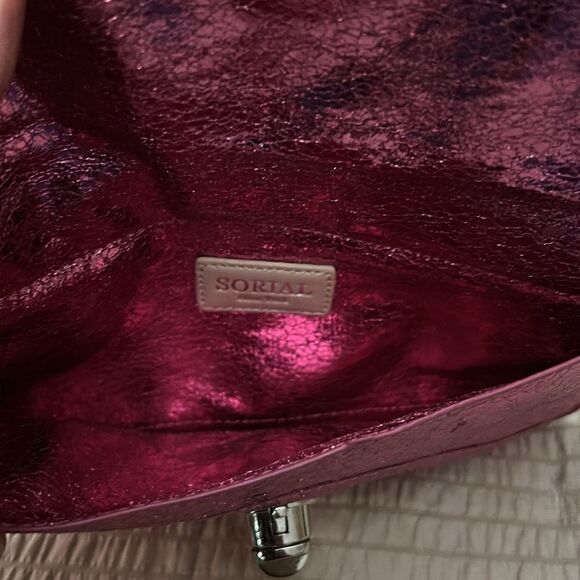 Sorial New York Holiday Wristlet metallic sparkly Pink - Picture 5 of 7